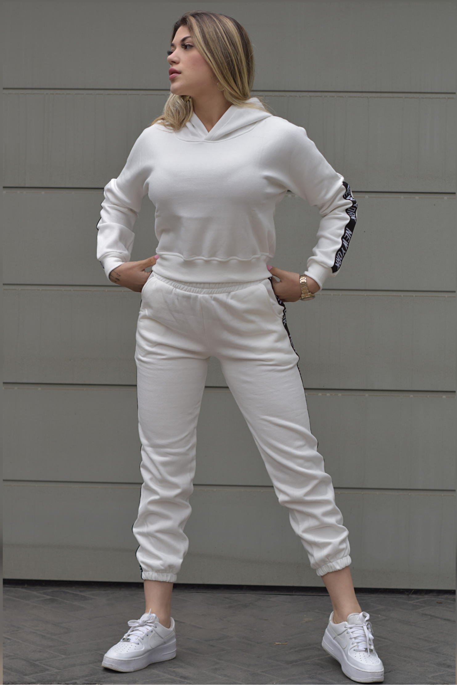 SET  PAULA