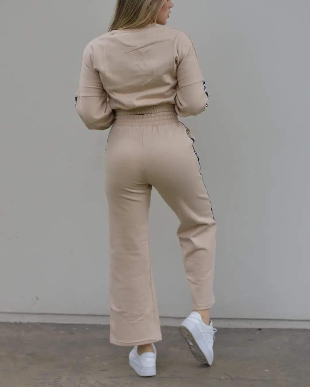 SET CHARLOTTE
