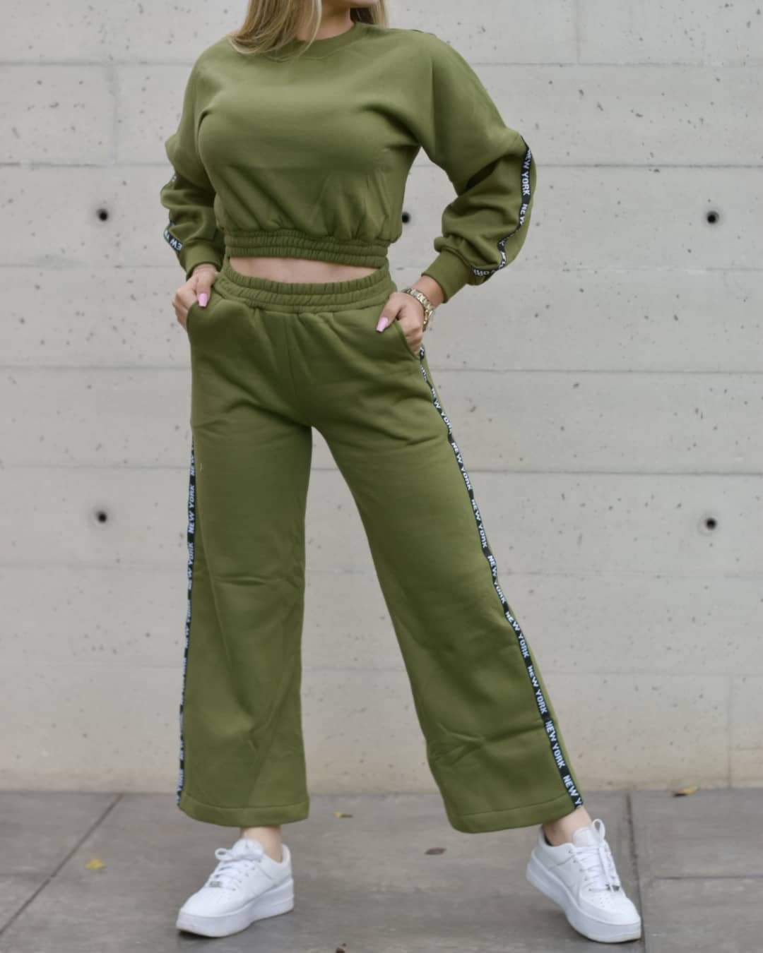 SET CHARLOTTE